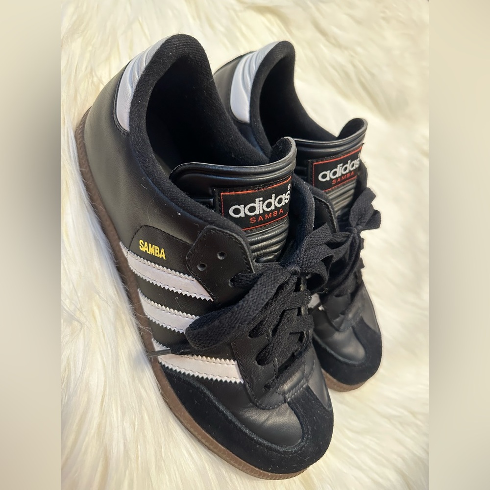 Adidas Sambas